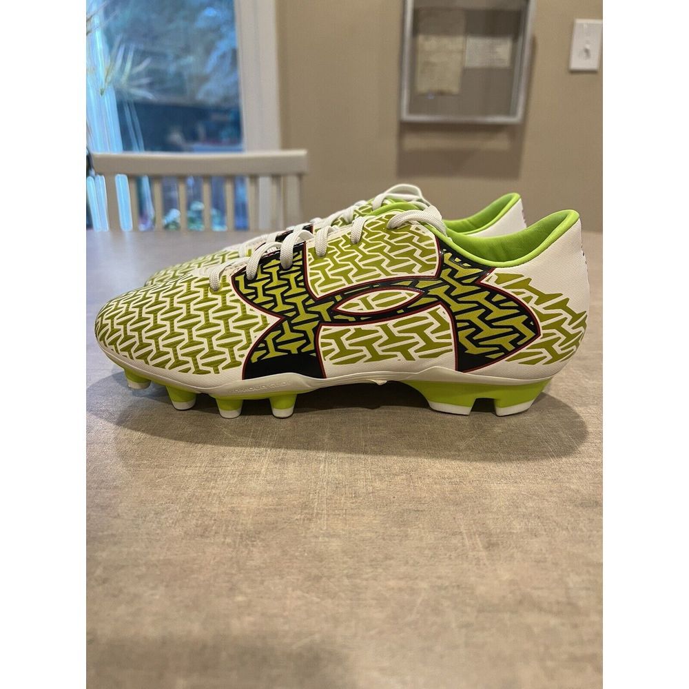 Under Armour New In Box Women's Cleats Size 7 Green UA W CF FORCE 2.0 FG